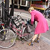 photo-Amsterdam-bike-girl-crimson