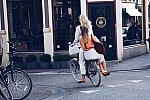 Amsterdam-bike-streetstyle-netherlands-cyclists-fashion-heather-perry-travel-photographer-bikerchicks